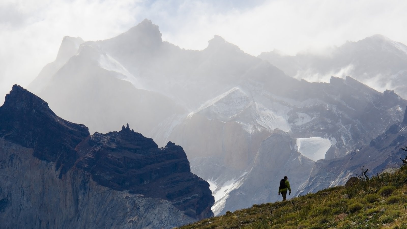 Hikers approaching the Torres del Paine towers