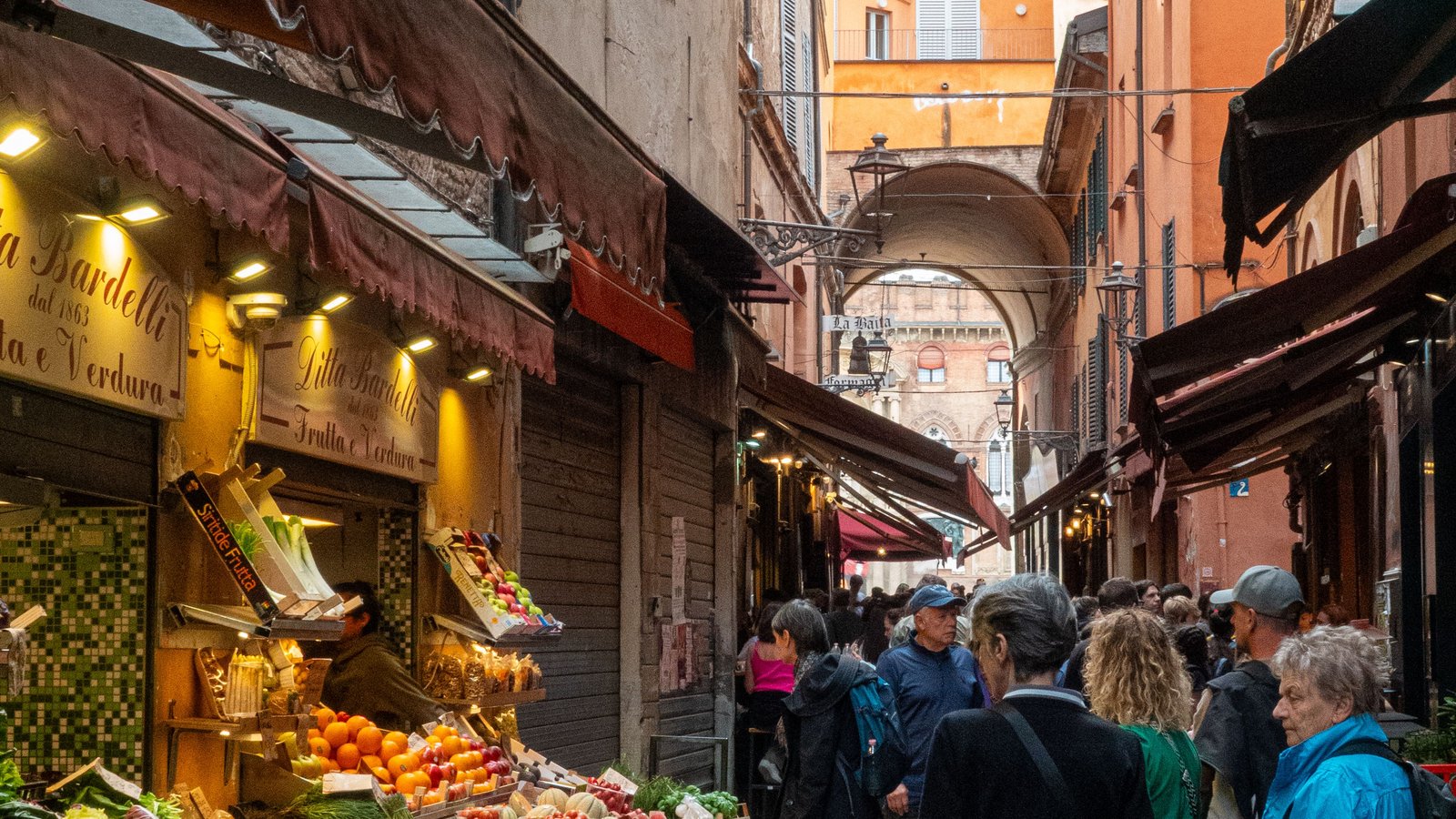 Bologna (yes, by train, for the day)