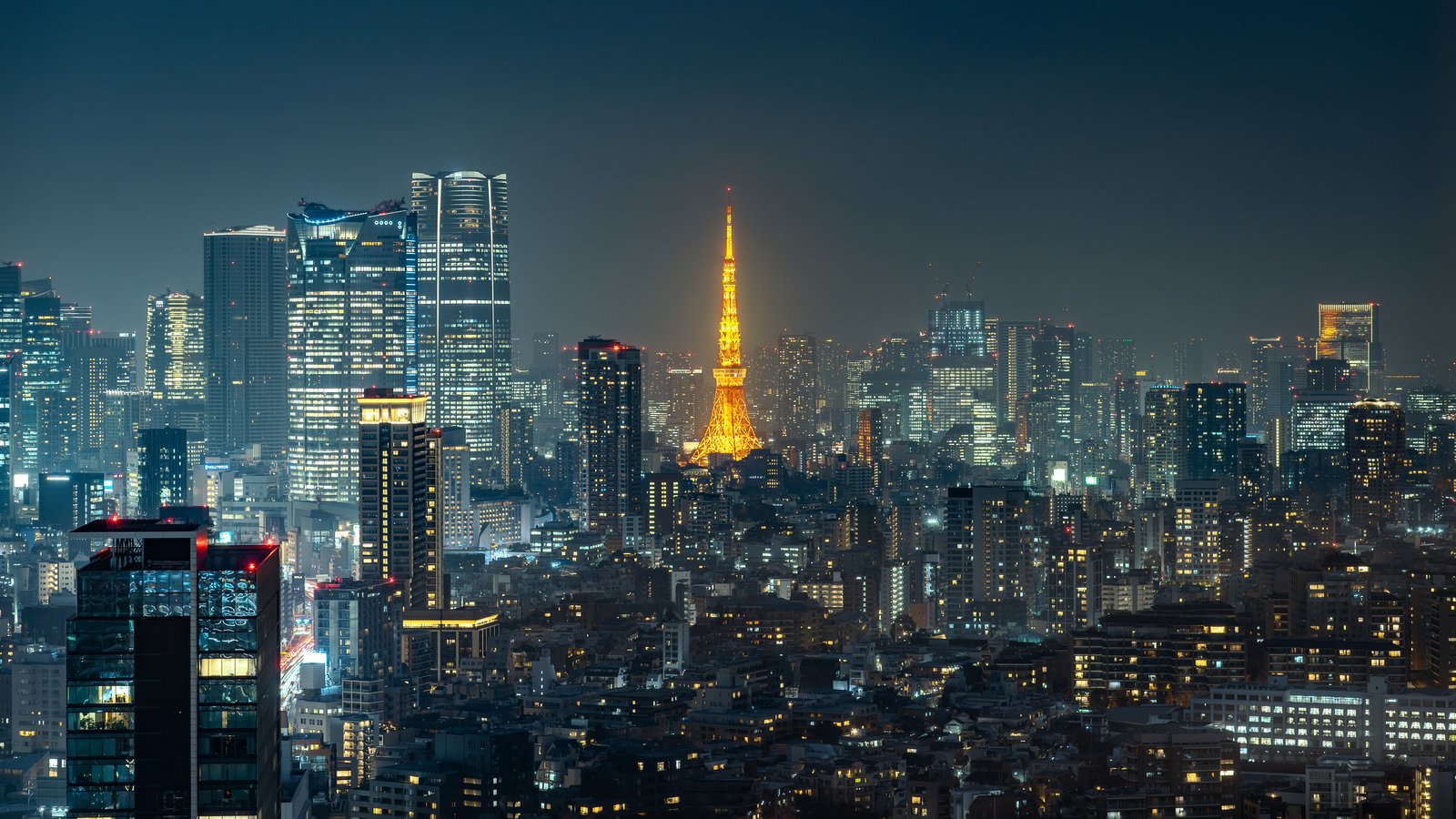 Tokyo Tower and the Minato City skyline at dusk